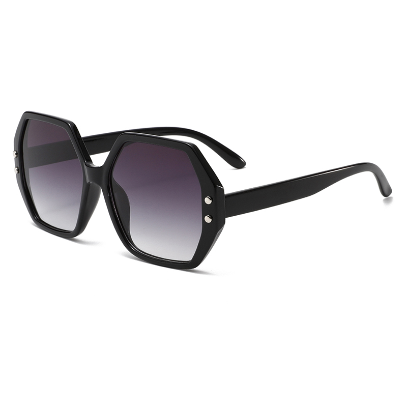 C3 : Dégradé Noir/Gris