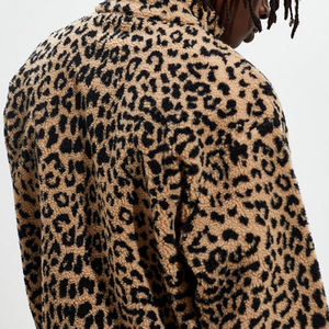 Personnalisé peint noir en détresse Rivet clouté strass recadrée hiver impression lourd 500 polaire Applique à capuche - Product Image 3