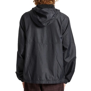 เสื้อแจ็คเก็ตกันลมคุณภาพสูง แขนยาว กันน้ำ มีฮู้ด ปลายแขนแบบพับได้ สำหรับผู้ชาย สีพื้น กันลม สำหรับกิจกรรมกลางแจ้ง รุ่น 2026 - Product Image 4