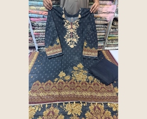 Colección de invierno de la colección Ssumaira, nuevo stock de Dhanak Store, vestido Anarkali con camisa, pantalón, estilo Dupatta Salwar Kameez - Product Image 2