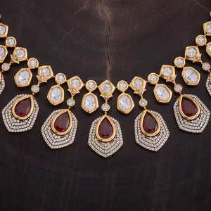Collier de mariage Kundan en alliage de zinc, serti de gouttes d'eau, élégant et éblouissant - Product Image 5