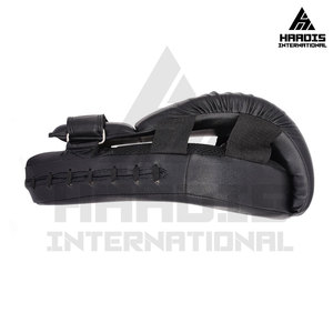 Conception de vos propres coussinets de mise au point en cuir avec Logo OME pour la boxe | Coussin de mise au point d'entraînement de boxe de haute qualité - Product Image 2