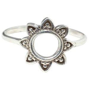 Bagues en argent sterling 925 élégantes en forme de fleur de Shri Ashapura Jewels, style bohème, pour mariage chrétien ou anniversaire - Product Image 1