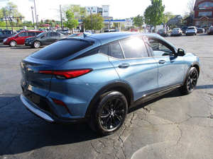 Construido ligeramente usado 2024 Bu-ick Env-ista Sport Touring - Product Image 3