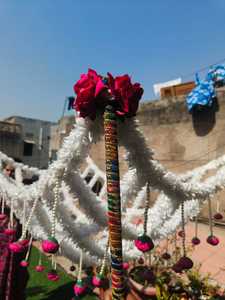 Entrée de mariée Chadar Jasmine et fleur de pivoine rose foncé Phoolon Ki Chadar avec perle 4 bâtons de mariage floral auvent de mariage indien - Product Image 5