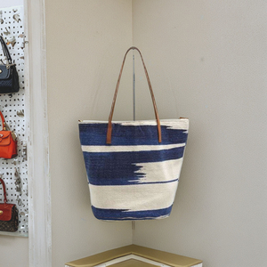 Heavy-duty Natural Canvas Premium Tote <b>Bag</b> Zipper Closure <b>Large</b> <b>Beach</b> Shopping Eco-Friendly Design Strong Stitching Long-Lasting - Product Image 5