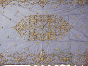 Ensemble de meubles de salle à manger turque classique table à manger élégante avec 8 chaises avec chemin de table brodé au design royal - Product Image 2