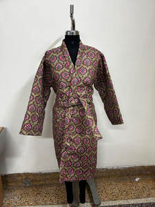 Manteau long matelassé personnalisé pour femme, en coton, imprimé floral, chauffant, style enveloppant, avec ceinture, pour l'automne et l'hiver - Product Image 5