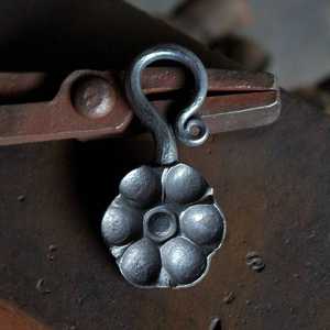 Indien infini forgé à la main serpent collier pendentif noeud celtique nordique bijoux pour hommes et femmes au prix d'usine en gros pas cher - Product Image 5