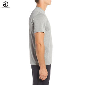 เสื้อยืดพอดีตัวสำหรับผู้ชายเสื้อยืดกราฟิกผ้าโพลีเอสเตอร์พิมพ์ลายโลโก้แบบกำหนดเอง - Product Image 2