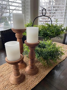 Candelabro de Madera Maciza Elegante de la Mejor Calidad para Centros de Mesa de Comedor, Decoraciones Navideñas y Regalos Disponibles para la Venta - Product Image 2