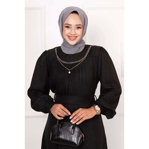 Robe Hijab noire personnalisée avec plissage sur le devant modeste longue Abaya musulmane pour l'hiver taille XS - Product Image 4