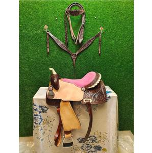 Jeu de selles Western Barrel pour chevaux de 10 à 18 pouces en cuir véritable rose et Conchos Full Tack - Product Image 1