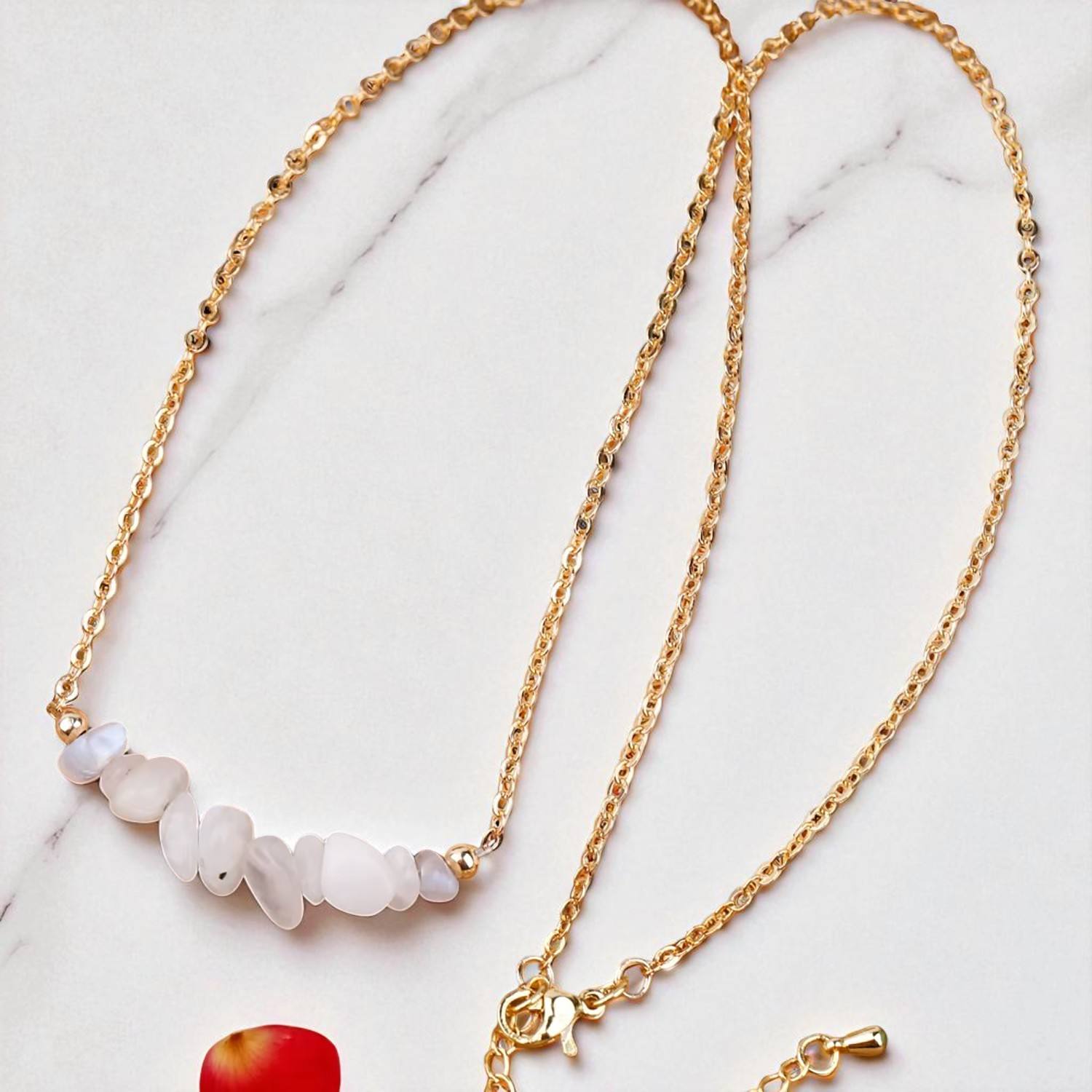 มูนสโตนสีขาว