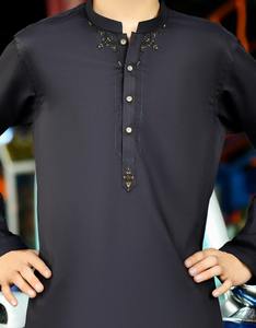 Niños Shalwar Kameez con diseño clásico Kurta y tela de algodón suave para Eid Party Ramzan y eventos culturales - Product Image 5