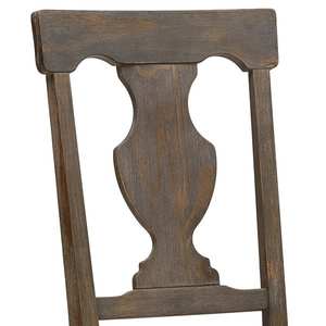 Chaise de salle à manger en bois fini chêne fabriqué à la main avec des lignes épurées, un cadre renforcé et un caractère rustique pour des intérieurs intemporels - Product Image 4