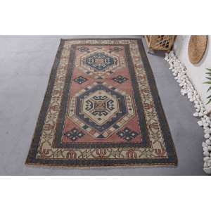 Alfombra de lana Vintage azul y Beige, diseño de retazos geométricos de 3,9x6,3 pies para decoración de dormitorio, Alfombra de yute con respaldo de látex para coches - Product Image 1