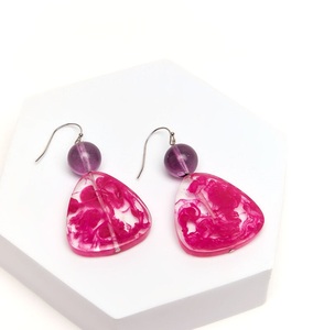 ต่างหูเรซินอีพ็อกซี่ที่มีเฉดสีสีชมพูเครื่องประดับแฟชั่นที่ทันสมัยเงาต่างหูเรซิ่นหรูออกแบบสำหรับขายส่ง - Product Image 1