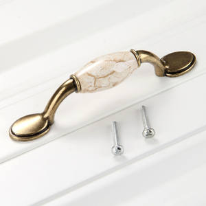 Poignée de porte de placard en marbre blanc et en laiton fabriquée à la main, couleur, forme et taille personnalisées, fabriquée en Inde - Product Image 4