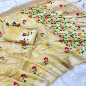 Sari en organza doux VASTRA COTTAGE, tissage floral Meenakari, riche pallu en zari tissé Jamdani, tenue de fête avec chemisier en brocart - Product Image 3