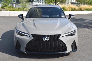 Lexus IS 500 Launch Edition ปี 2022 สภาพดีเยี่ยม เครื่องยนต์ V8 แบบดูดอากาศธรรมชาติ 472 แรงม้า รุ่น Launch Edition # 173 จาก 500 - Product Image 1