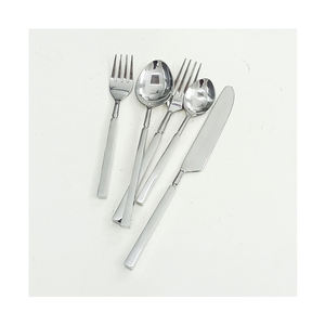 Vajilla Cubiertos Calidad superlativa Plateado Cuchara de acero inoxidable Tenedor Cuchillo Juego de cubiertos Mango audaz - Product Image 1