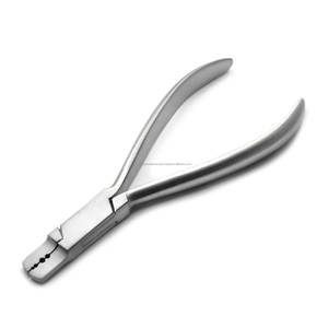 Alicate de Ortodoncia Quirúrgico de Precisión Mundial para Remover Brackets Dentales, con Puntas Anguladas y Dentadas, Ergonómico, Manual, CE - Product Image 3