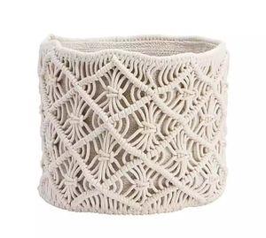 Panier en corde macramé bohème naturel pour la décoration intérieure, améliorant la chaleur et la fonctionnalité de rangement - Product Image 1