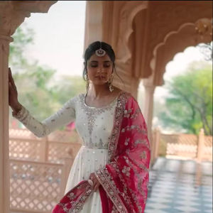 Vestido bordado de secuencia Georgette de imitación confeccionado al por mayor con borde Latkan Dupatta de lujo para un glamour sin esfuerzo - Product Image 1