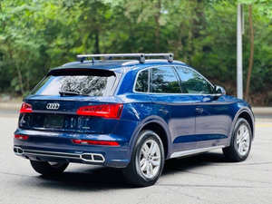 Audi Q5 quattro Premium 40 TFSI 2023 en Perfectas Condiciones - Product Image 3