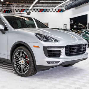 Cayenne Turbo 2015, V8 Twin-Turbo de 520 hp, Tracción en las Cuatro Ruedas, Sin Modificar - Product Image 1