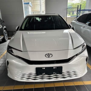 Auto Híbrido Gasolina-Eléctrico Usado 2026, 5 Asientos, Vehículo de Energía Media, Cámara Trasera, Autonomía de 601-700 km, Batería de 90-110 kWh, Sin Accidentes - Product Image 4