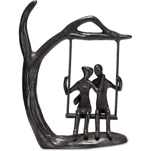 Les figurines d'art métallique ajoutent une touche audacieuse et contemporaine aux espaces intérieurs modernes et traditionnels. - Product Image 1