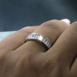Baguette Cut Diamond Full Eternity Wedding Band para mujer - Product Image 5