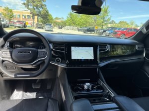 Jeep Wagoneer Serie III 2022 Usado en Buen Estado, Motor V8 5.7L Gasolina/Eléctrico - Product Image 5