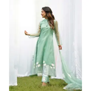 Ensemble de costume en organza vert peint à la main pour femmes Nargees, tailles XS-5XL - Product Image 3