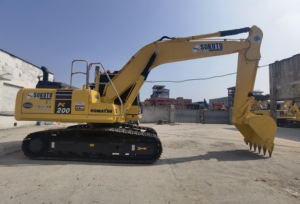 รถขุด PC200-8 Komatsu มือสอง PC200-8ตีนตะขาบ - Product Image 2