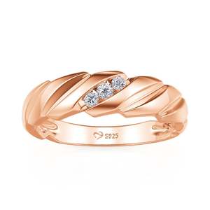 แหวนแต่งงานผู้ชายแบบถักเกลียวสีโรสโกลด์ประดับเพชรยี่ห้อเจลิยา - Product Image 1