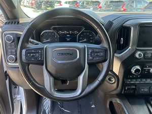 GMC Sierra 1500 Denali Turbo 2022 Usada, Automática, Cabina Doble Oscura, 4x4, Llantas de Aleación, Sistema de Navegación, Arranque Remoto, Equipamiento Completo - Product Image 3