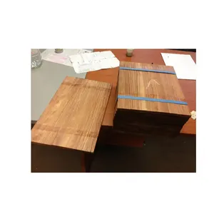 Plancher de bois dur industriel lisse de couleur naturelle de la meilleure qualité à un prix abordable d'Italie