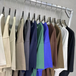 Camiseta holgada de algodón 100% al por mayor para hombre nuevo estilo top de gran tamaño para Primavera Verano diseño de punto a rayas informal personalizable - Product Image 1