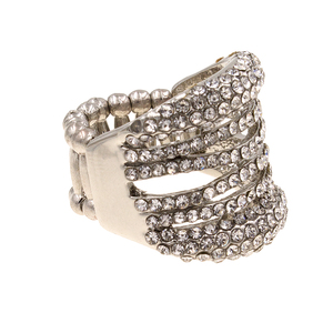 Anillo de Eternidad de Moda, Chapado en Oro de 18K, Incrustaciones de Diamantes de Imitación, Diseño Geométrico, Joyería para Mujer, Uso Diario, Anillo de Aleación - Product Image 1
