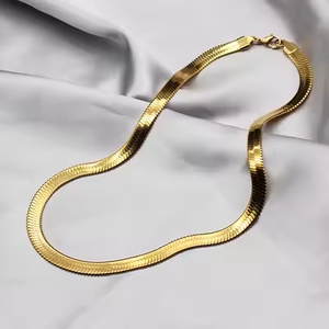 Cadena de Oro Fino de 18K con Eslabones de Serpiente, Collar Geométrico de Moda con Diamantes y Perlas de Oro de 18K para Fiestas, Regalos Religiosos - Product Image 6
