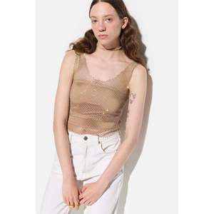 Top Corto Casual Brillante con Pedrería y Logotipo Frontal - Product Image 1