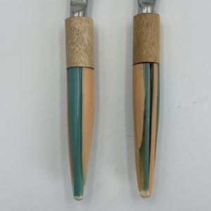 Juego de 4 Cuchillos para Mantequilla de Acero Inoxidable con Mango de Madera y Resina, para Uso en el Hogar y Restaurantes, Juego de Cuchillos para Mantequilla de la Mejor Calidad - Product Image 4