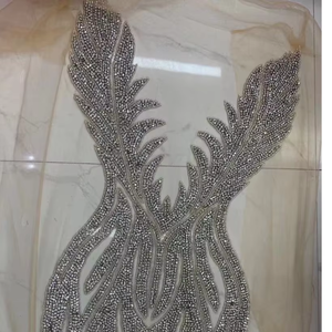 Parche de Poliéster con Flores para Prendas de Mujer, Accesorios de Costura, Tela Personalizada Hecha a Mano, Bordado con Cuentas de Cristal - Product Image 1