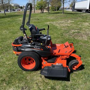 Tondeuse autoportée Kubota Z452iKWT-60, mini-tracteur, coupe-herbe de jardin à vendre en Europe - Product Image 5