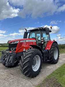 Tractor Agrícola Massey Ferguson 7718S 2018 de 70HP con Motor, Caja de Cambios y Bomba en Venta - Product Image 5