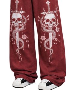 Pantalones Deportivos Anchos Personalizados con Estampado de Calavera y Espada Color Granate para Mujer, Pantalones Jogger de Felpa Holgados de Estilo Urbano, Fabricante OEM Personalizado - Product Image 3