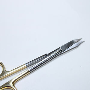 Ciseaux Goldman Fox manuels de 5 pouces à lames courbées dentelées, de précision chirurgicale, conçus pour la coupe de tissus fins en chirurgie. - Product Image 4